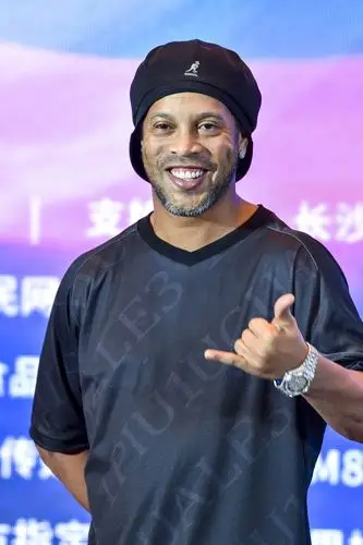 和坚韧的比 和坚韧的比