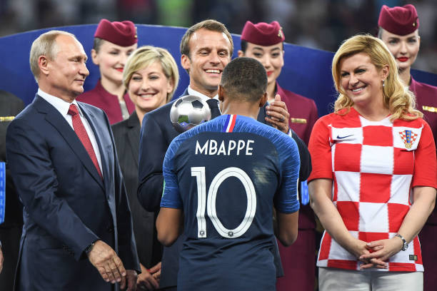 他通过不断 他通过不断