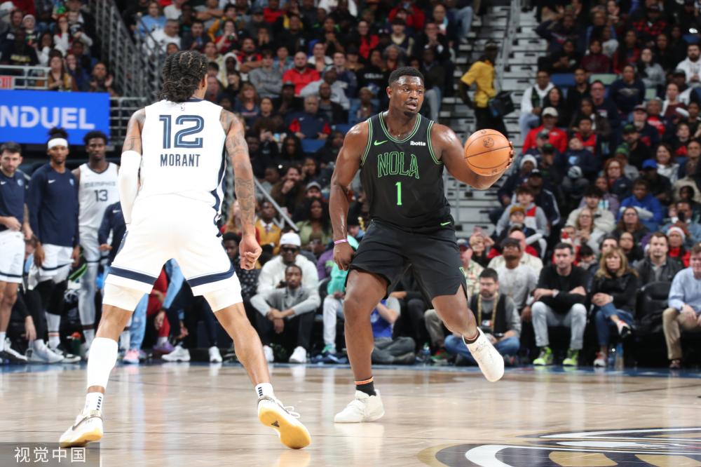 借助这些成 借助这些成